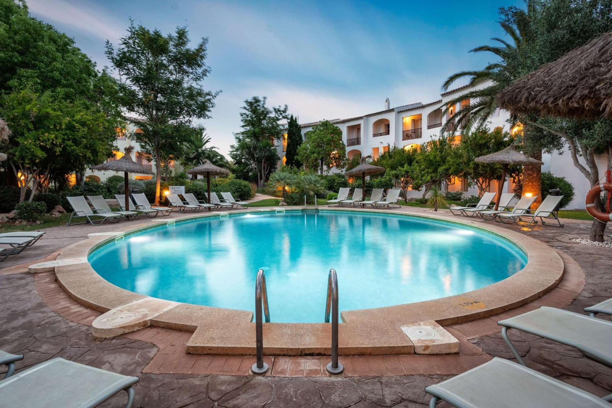 Sol Falco Menorca Son Xoriguer Exterior photo